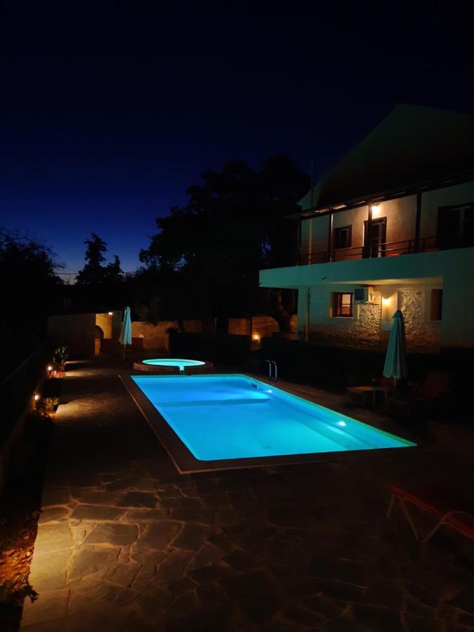 Villa Maragoudi Arménoi Exterior foto